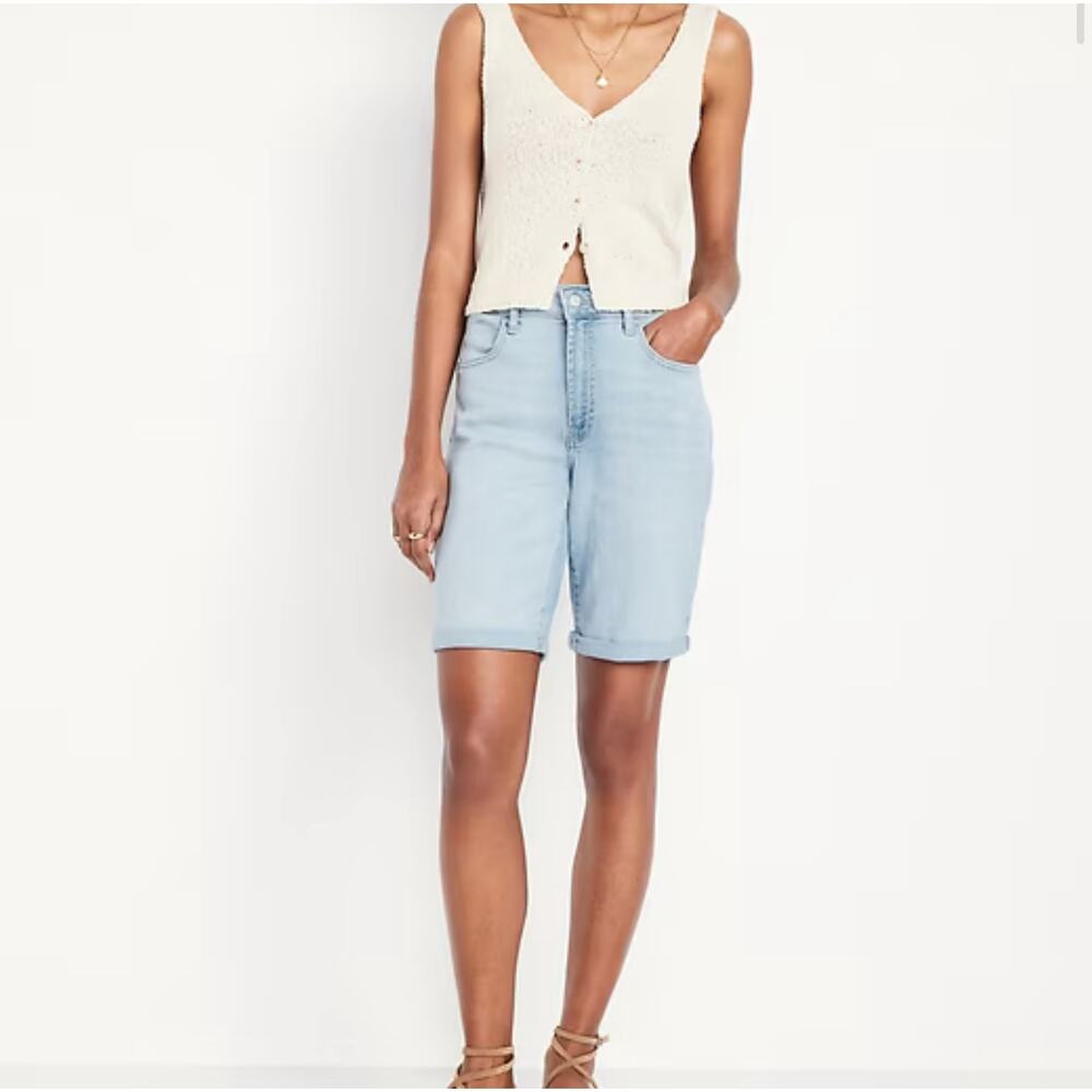 NWT Old Navy High-Waisted Wow Light Wash Jean Shorts Rolled Cuffs Women's Sz 16